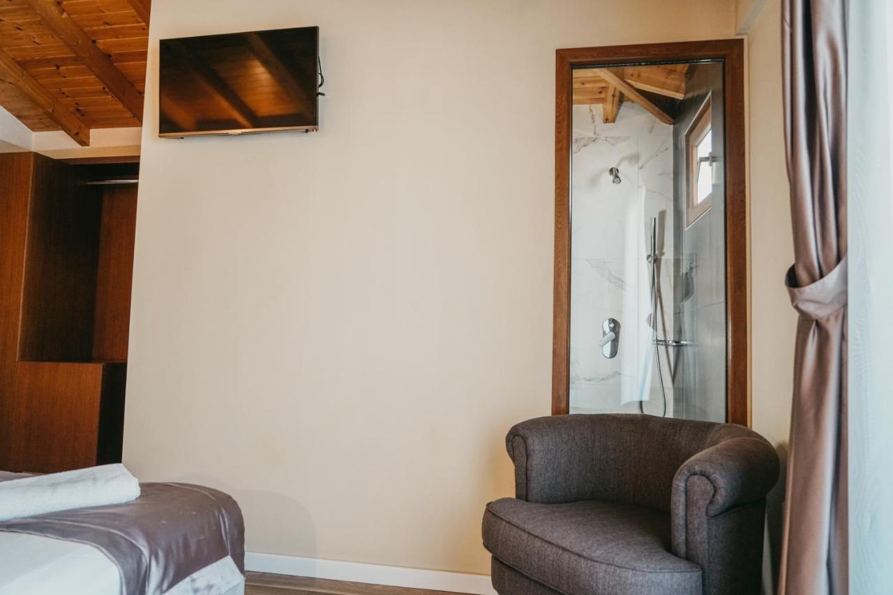 Center Hotel Gjirokastër Eksteriør billede