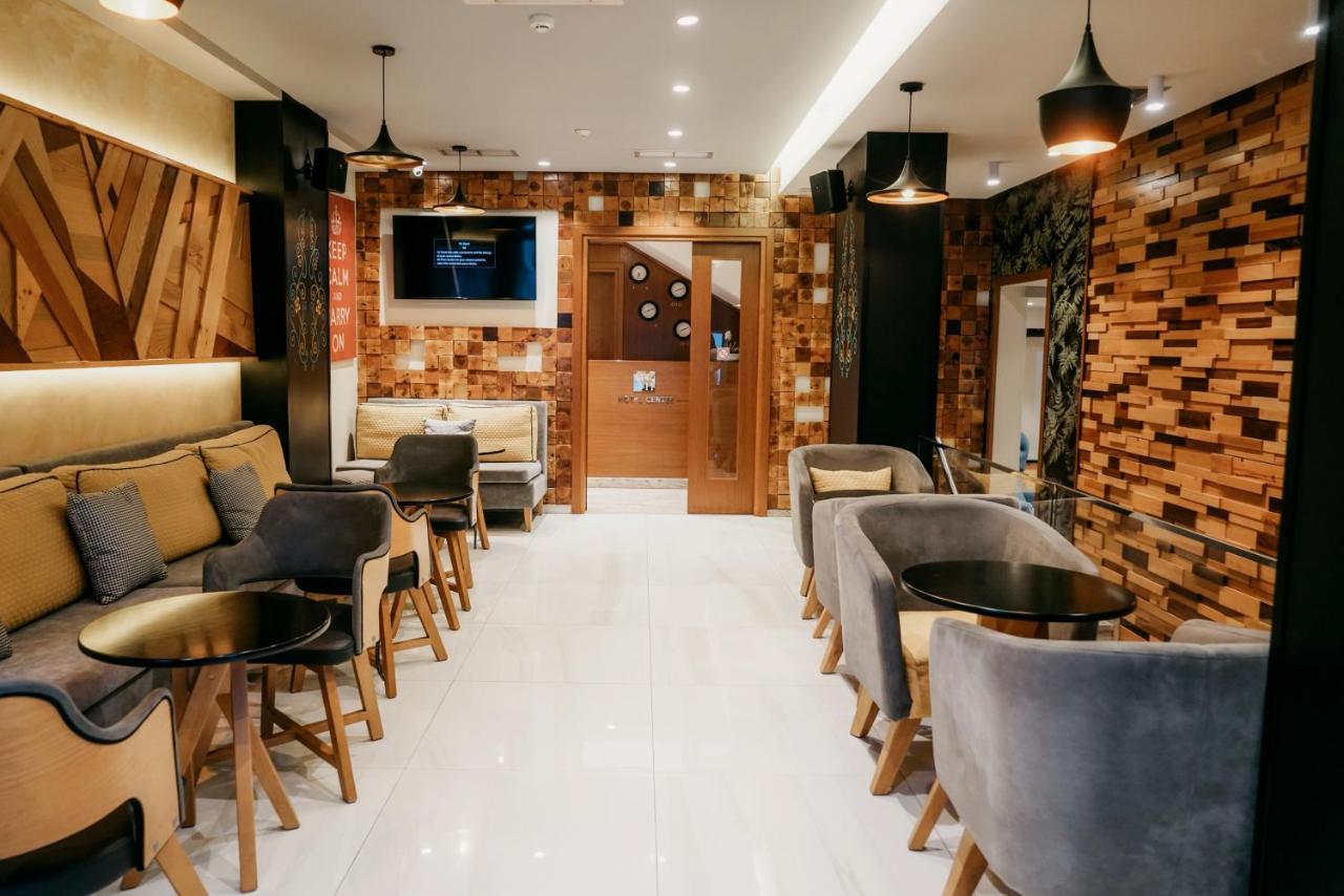 Center Hotel Gjirokastër Eksteriør billede