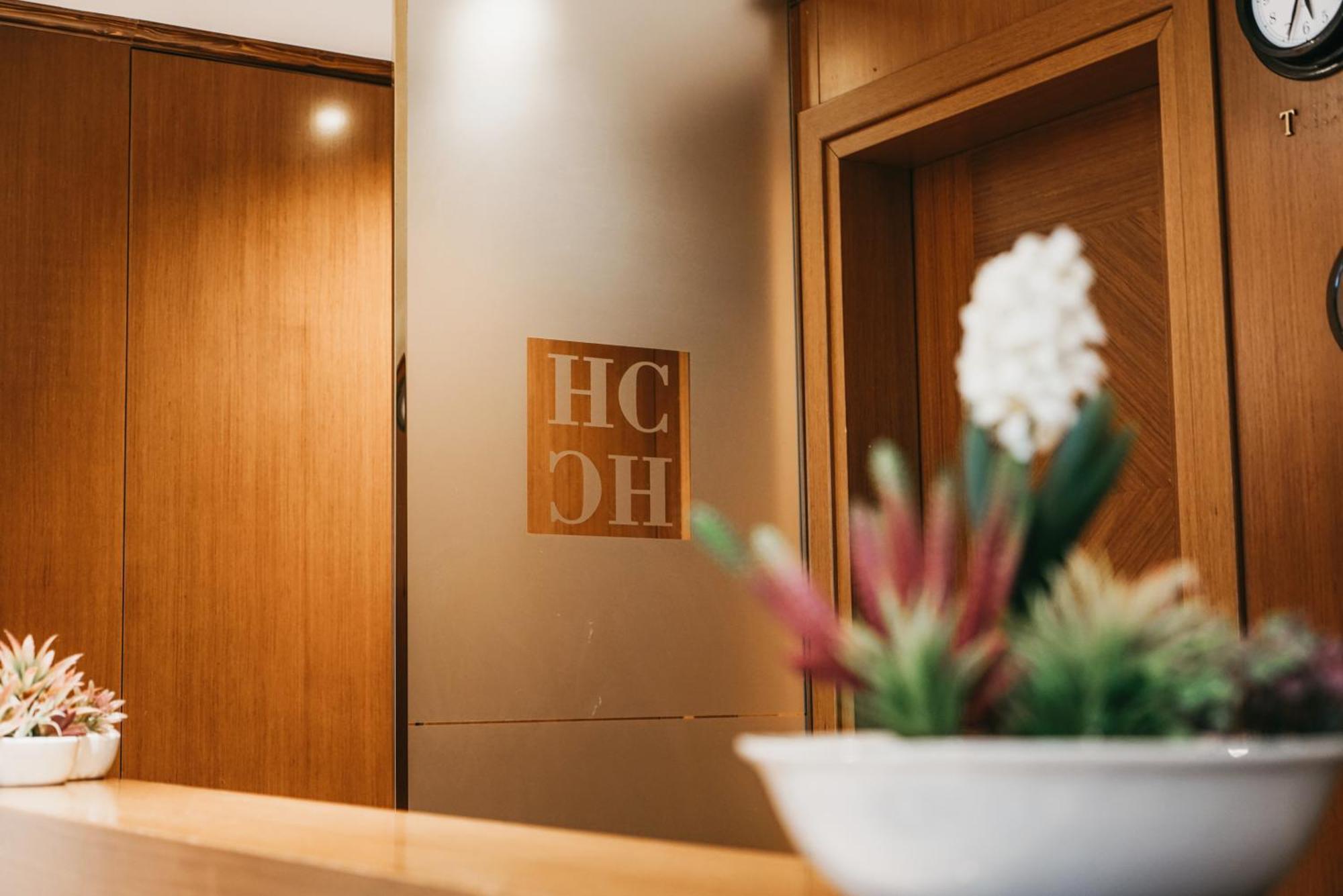Center Hotel Gjirokastër Eksteriør billede